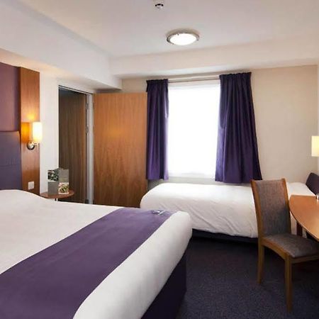 Premier Inn Greenock Exterior foto
