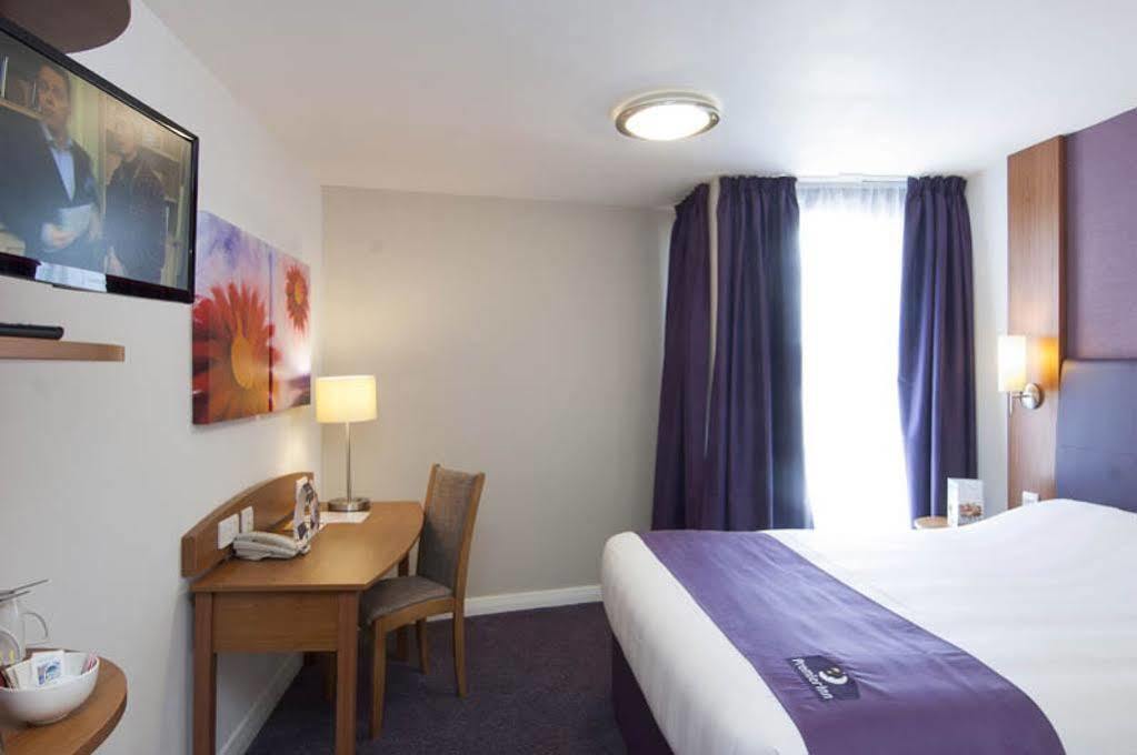 Premier Inn Greenock Exterior foto