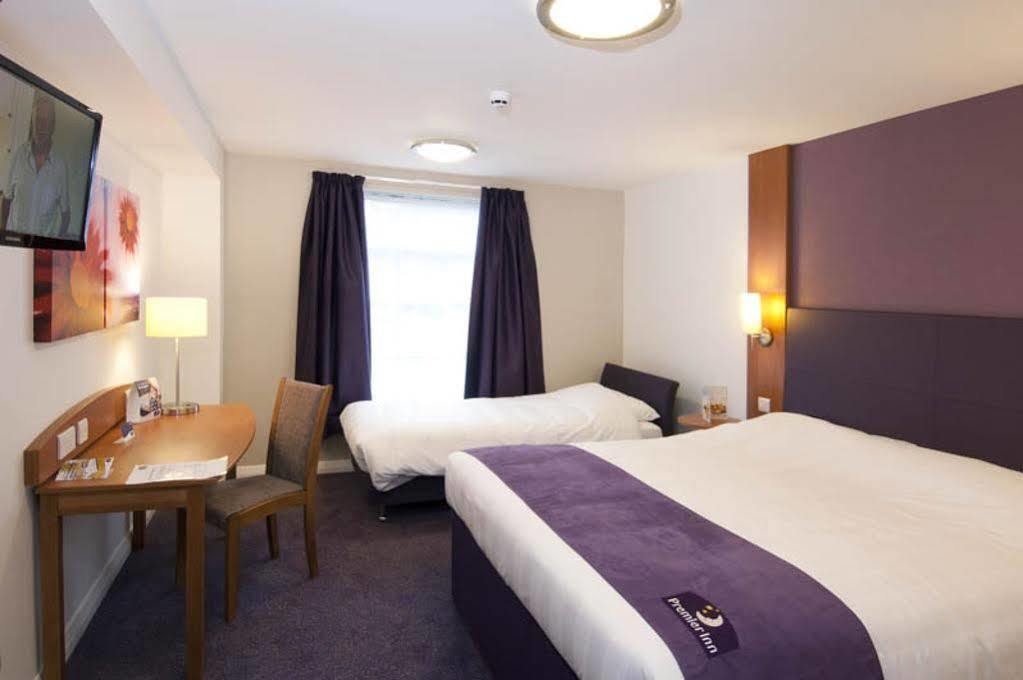 Premier Inn Greenock Exterior foto